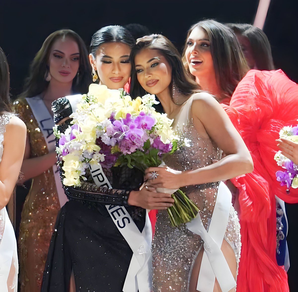 So Proud of You MMD! Thank you for giving FILIPINAS A Great Fight! Top 10 is an Achievement!

Viva FILIPINAS!🇵🇭🇵🇭🇵🇭