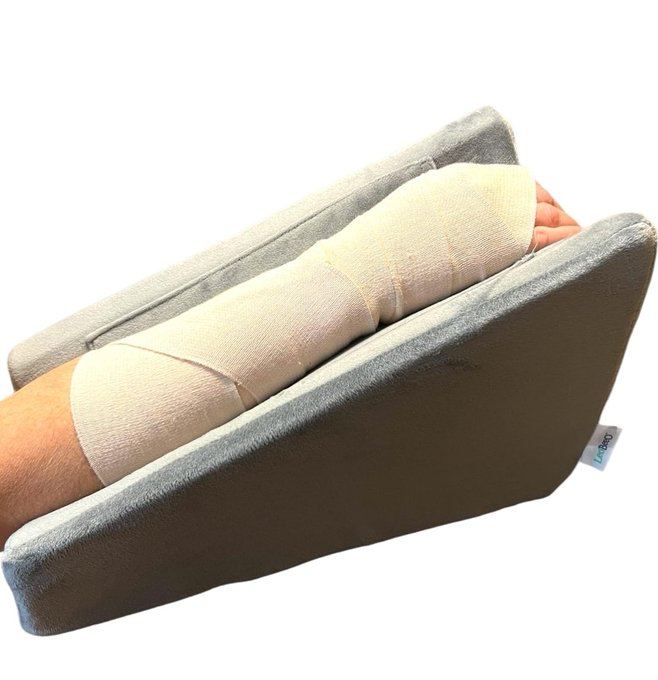 Amazon reabe blowing mine, like how you don't have the pillow for my arm available 😒  The one I wanted