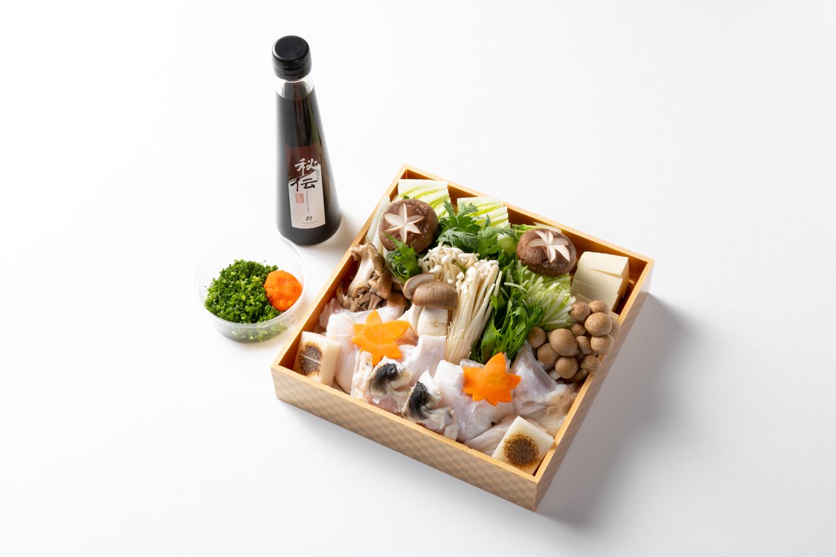 sumire_ryokan's tweet photo. 【本場の下関ふぐをお気軽に！通販商品のご案内】
今からが旬の本場の下関ふぐをご家庭でご堪能頂きたいという想いから、当館では通販商品の展開も行っております。
ぜひ、今年の冬は下関ふぐをご堪能下さいませ。
詳細はこちら！：https://t.co/i8ZNCS9Gvw
＃下関 ＃寿美礼 ＃本場のふぐ #旬の食材 https://t.co/3rrNBbsL9f