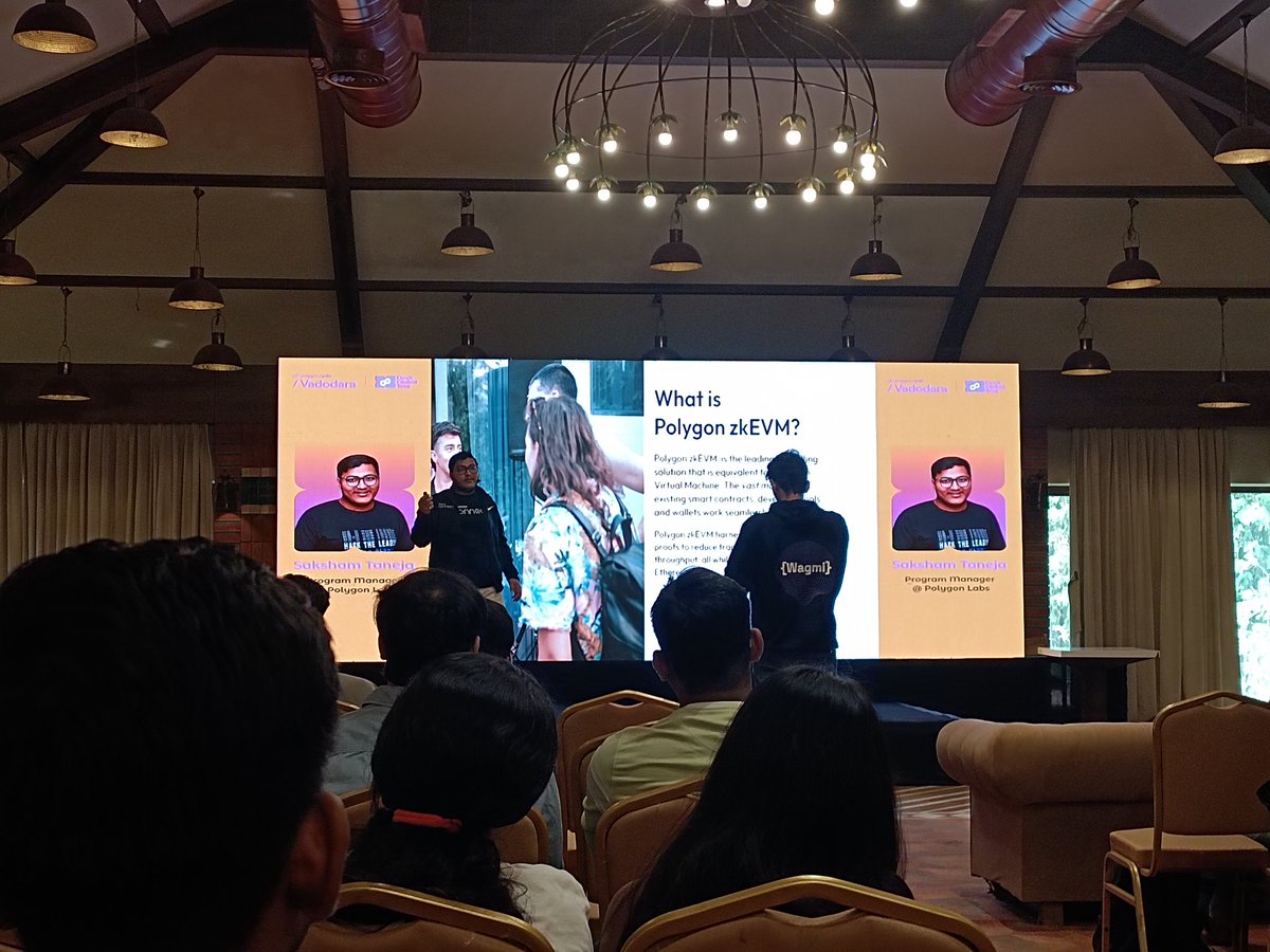 Astrophile_2311's tweet photo. Had an amazing introductory session by @sakshamtaneja00 on Polygon 2.0✨

#polygon @PolygonVadodara #WEB3 #DevXGlobalTour https://t.co/sA9xR4FIXo