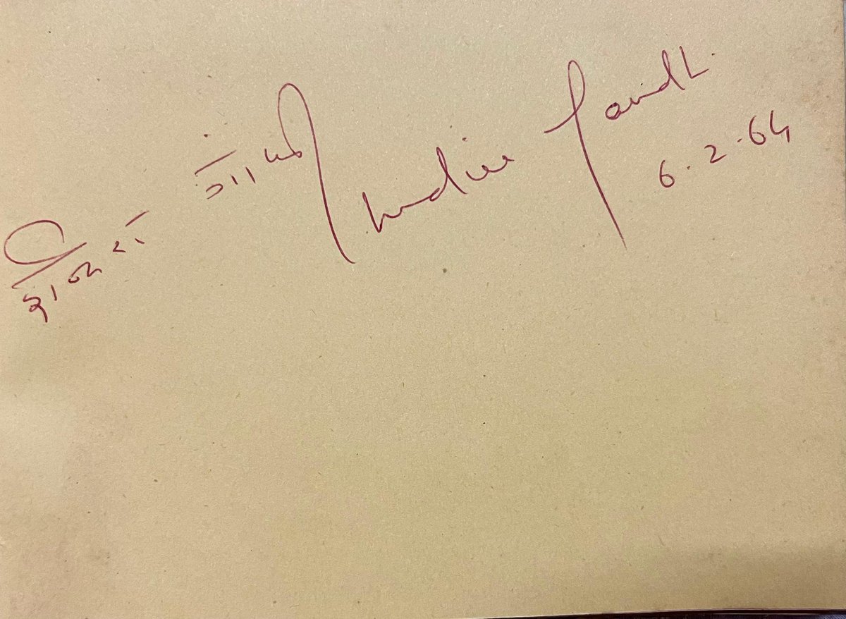 drawat_13's tweet photo. @RahulGandhi @priyankagandhi #इंदिरा #प्रियदर्शिनी #ironlady
आप दोनों को आपकी दादी जी के जन्मदिन पर मंगलकामनाएं 🙏 आज आप को इन की ही तरह राजनीति करने की जरूरत है। ये उनके द्वारा सन 1964 में दिए गए हस्ताक्षर हैं जो मेरे परिवार में आज तक संजो कर रखे गए है! https://t.co/9dd3727d4U
