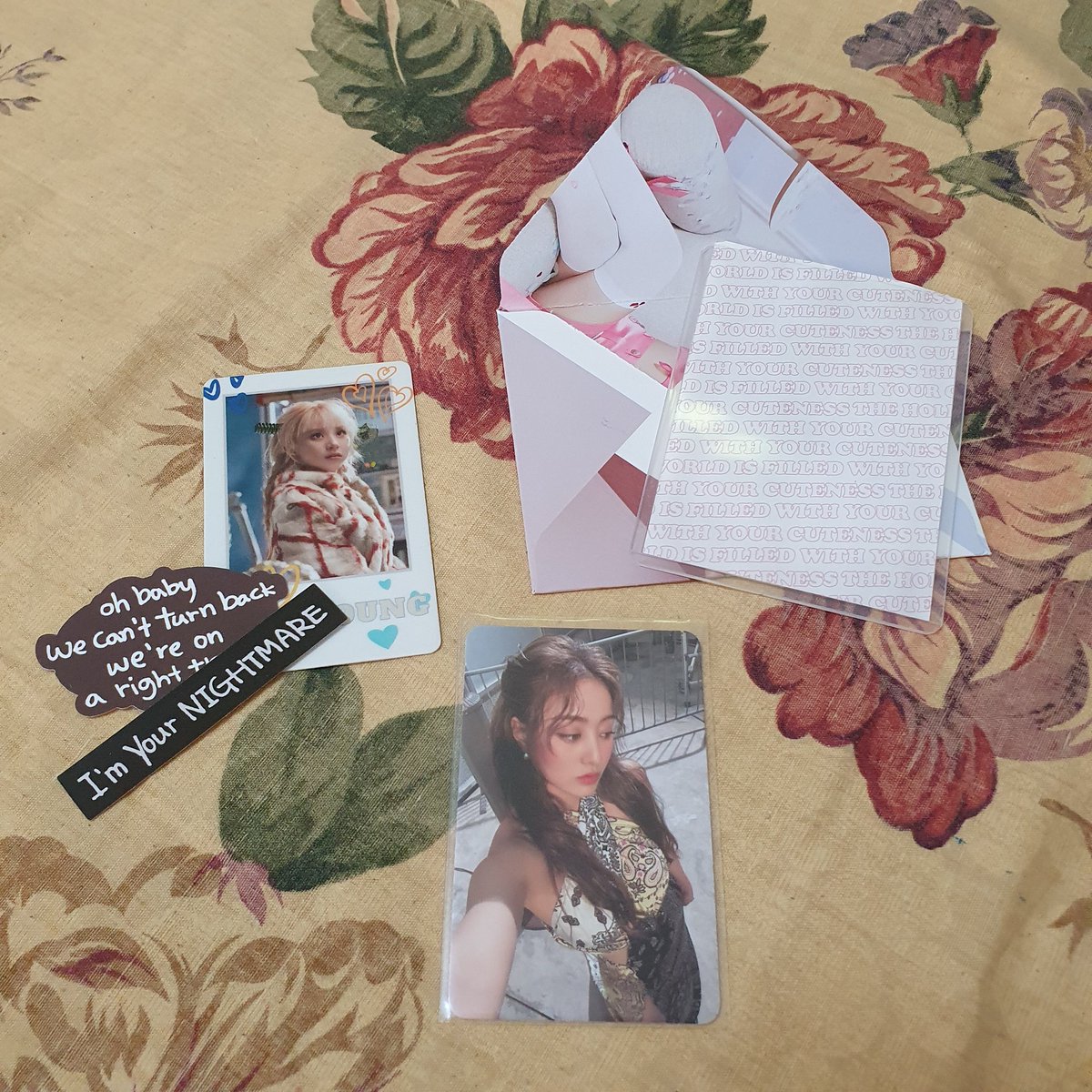god_jihyo9's tweet photo. Jihyo came home safe and I got it for a steal fries na hehe. I appreciate the packaging, it was secured.

Tysm @itwashyo ❤ https://t.co/KVgPo7nt5T