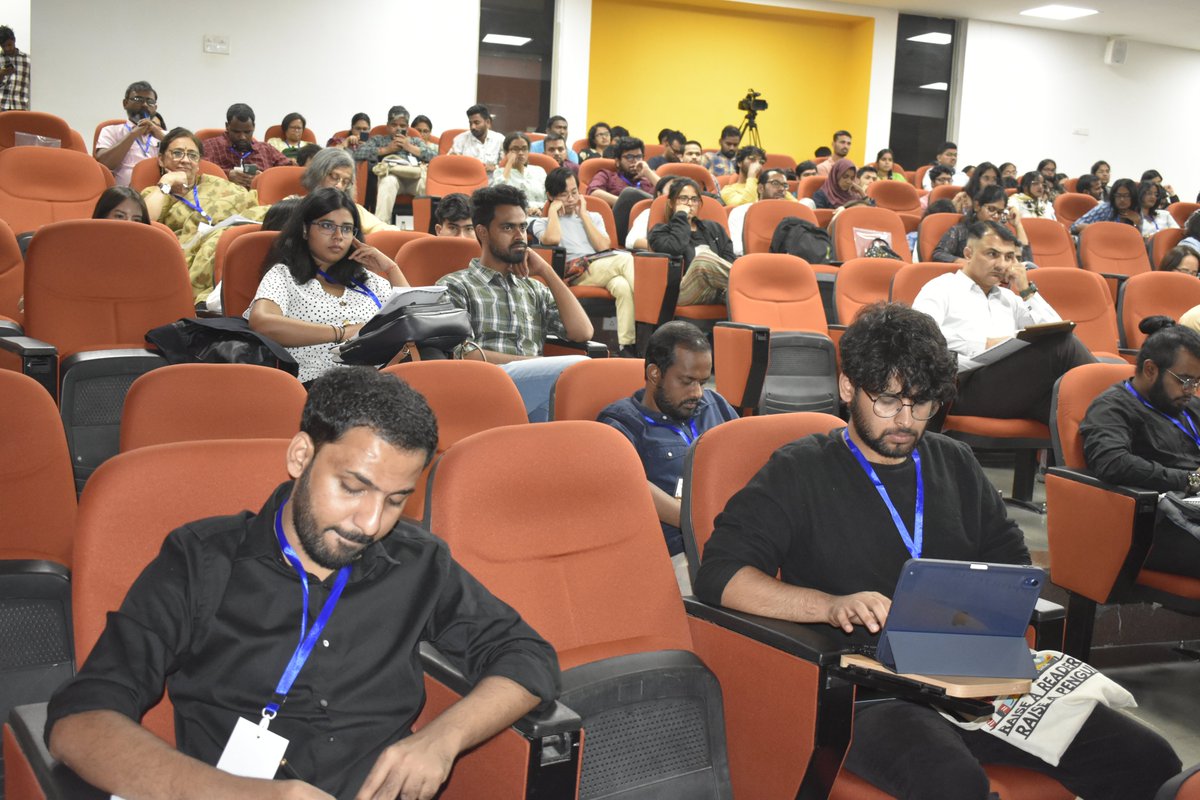 uohpolsci's tweet photo. #16thAICCS
Glimpses from 2nd day of 16th AICCS (Part 2)

@HydUniv @ics_delhi @icssr @CsdHyderabad @Himalayas_SNU @DeptEastAsianDU @School_SocialSc @ORCA_India @ShivNadarUniv @HarvardYenching https://t.co/86P7HGI6tT