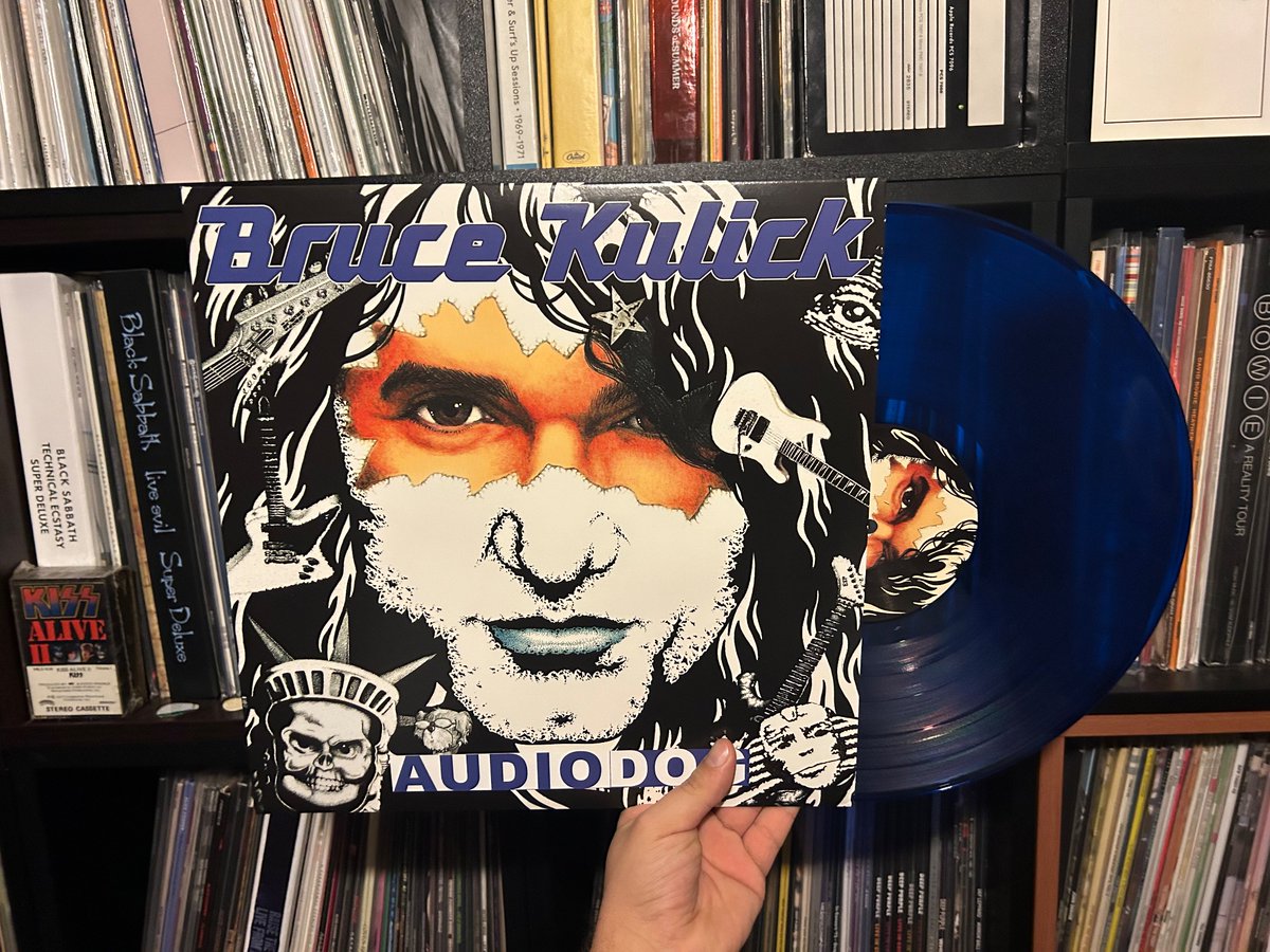 Record_Spinner's tweet photo. KISS fans will get a real kick out of this! Just got my hands of the new vinyl pressing on @brucekulick debut solo album “Audiodog.” I’m stoked to give this album a listen for the very first time!
#brucekulick #audiodog #kissband #vinyl #recordcollector #vinylcommunity https://t.co/dDpOO7RTtb