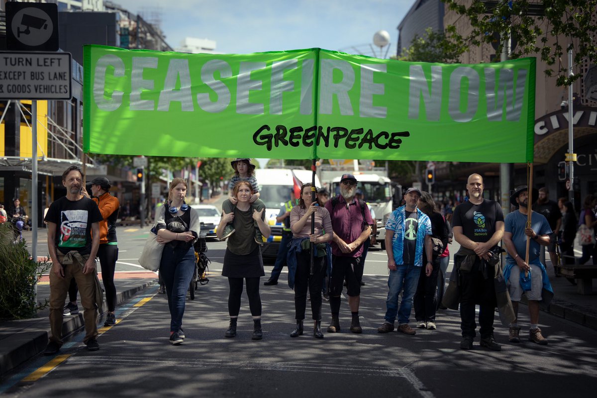 Greenpeace Aotearoa supports the UN resolution calling for a total and immediate #CeaseFire. We call on New Zealand’s incoming Government to do the same. We condemn the indiscriminate bombing and killing of Palestinian people in Gaza and the West Bank by Israeli authorities,