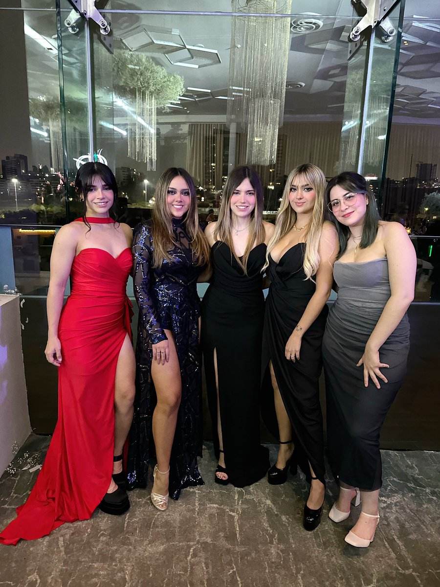 amablitz's tweet photo. Bonitas 🫶🏼 @alanafloresf @samyriveratv @arigameplays @rociodta https://t.co/Nb7HJsh3Fm