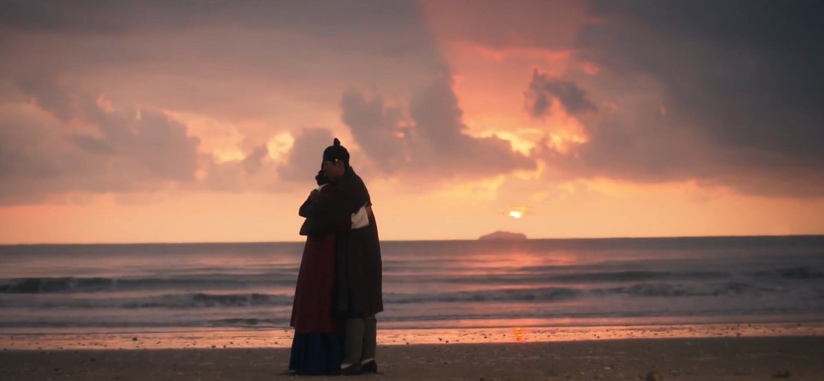 kdramabreak's tweet photo. "The sound of flowers"
#MyDearest has come to an end. It was an emotionally fun journey that stayed for a bit too long. 16Eps would've been just nice imo. Wished the ending showed them in the future but as long as its happy 👍 https://t.co/10av869gbt