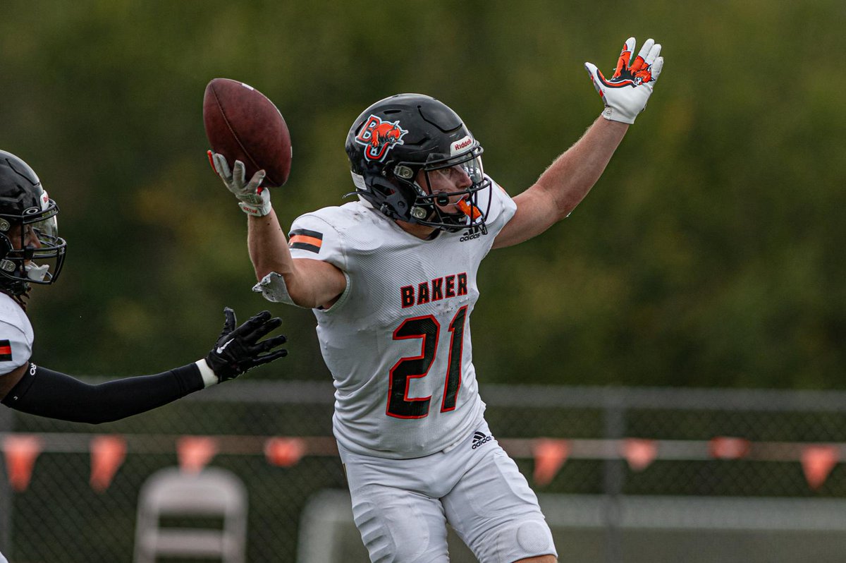 FB: No. 20 Baker Scores 35 Unanswered, Advances to Second Round of NAIA FCS with 56-28 Victory over No. 21 Louisiana Christian! bakerwildcats.com/sports/fball/2…