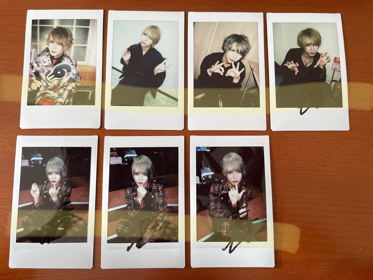 hinari0839's tweet photo. お譲りします

ぞんび / ZOMBIE  奏多　チェキ

1枚500円にてお譲りします

お気軽にお声掛けください https://t.co/wJuW6FLuuS