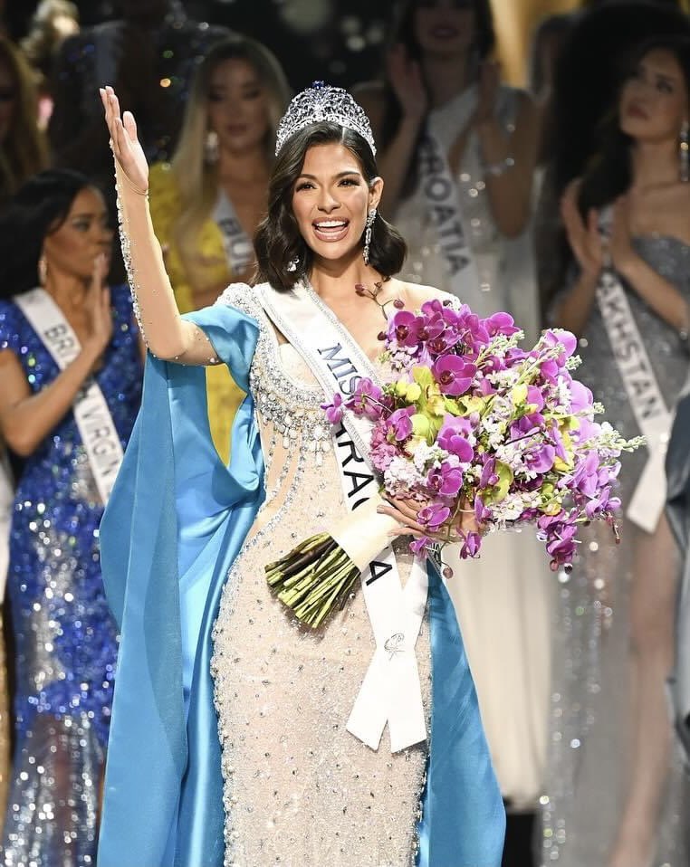 aileennc_'s tweet photo. Growing up no one ever knew where Nicaragua was when I told them where I was from. I didnt meet my first Nica friend until middle school, met more thanks to social media. Tonight Miss Nicaragua winning Miss Universe is more than just a crown for us. Its representation for Nicas🇳🇮 https://t.co/u4eU00tBDw