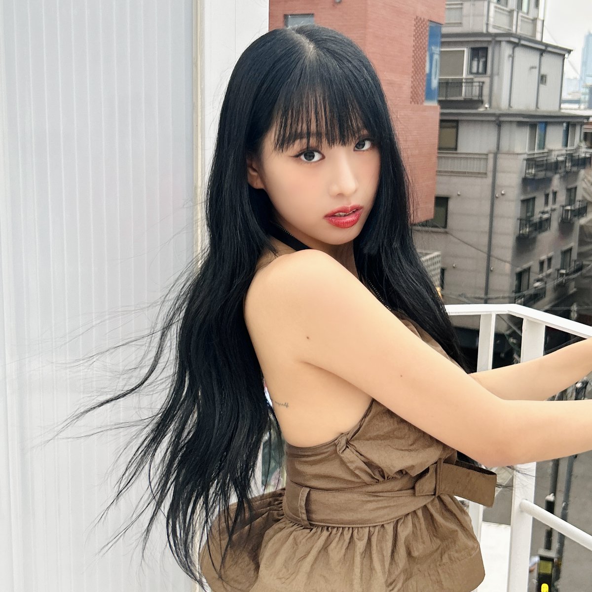 KISSOFLIFE_S2's tweet photo. [띠🖤] Happy Sunday🌼

#KISSOFLIFE #키스오브라이프 #KIOF
#NATTY #나띠 https://t.co/lolanmZfz0