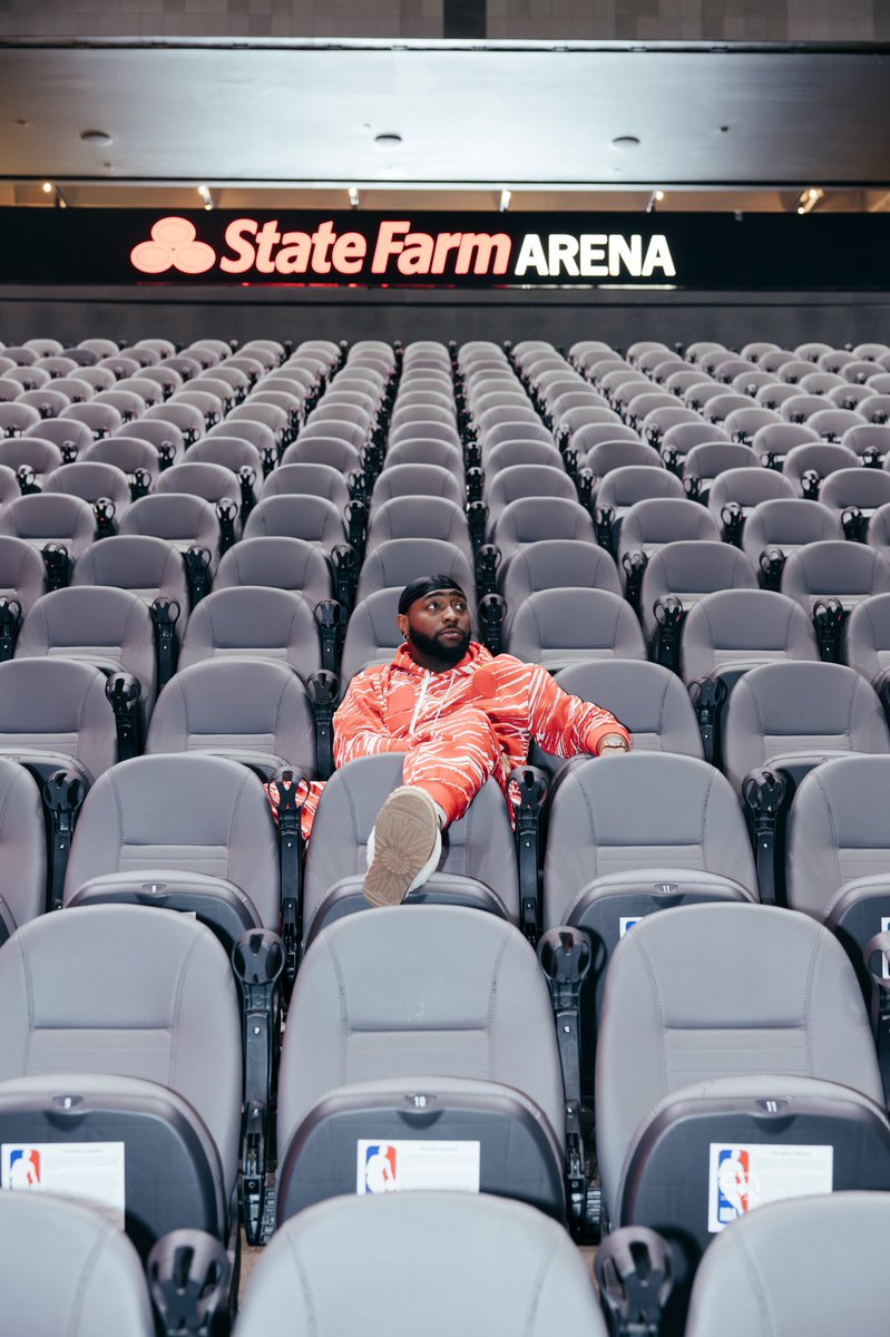 Blginspired's tweet photo. BOSS for a reason 
#AWAYFESTIVAL
SOLD OUT 
Show him some love ♥️ https://t.co/HmmyyN5x9z