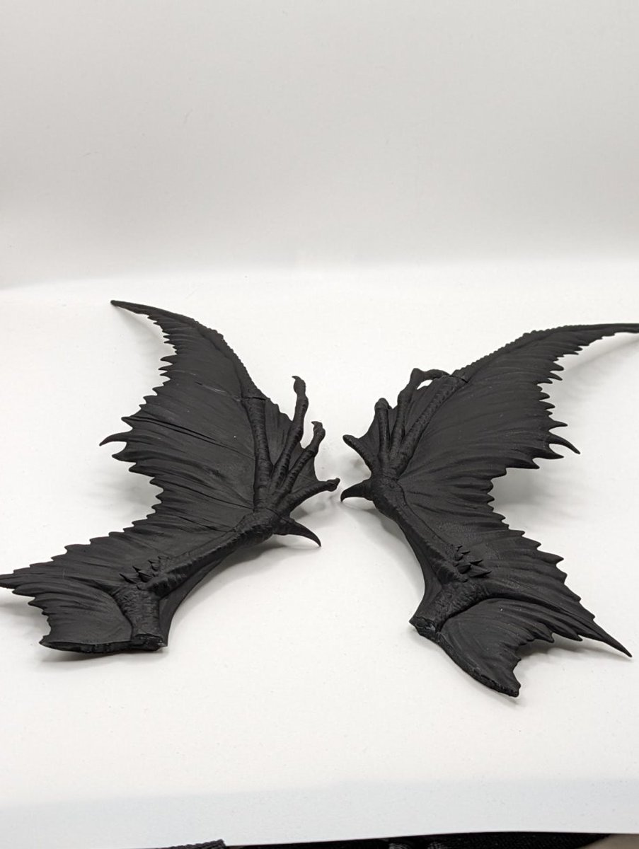 Quannik's tweet photo. Oh hi it's been a while. I have been travelling to see static members, and finally getting creative again. This dragon was printed for me a year ago. I just got it a couple weeks when visiting. This is a gesso base coat. It will be a blue dragon! https://t.co/vV4Lth81he