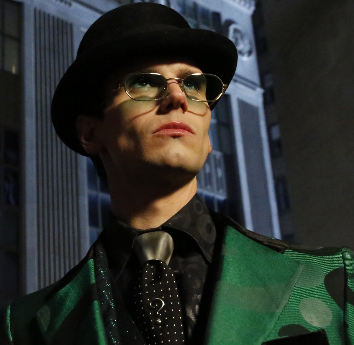 RedCannon12's tweet photo. One is a riddler, the other is a rizzler 🥵🥵🥵 https://t.co/hlCNWFasgy