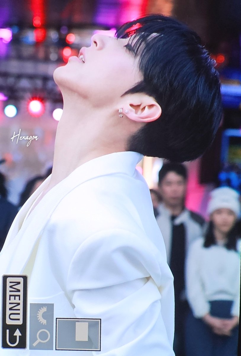 hexagon_mju's tweet photo. 231119 춤추는곰돌 게스트 pre

종업씨 무대 그만 찢어요

#문종업 #MoonJongup 
#XOX #문종업_SOME 
#팀24시 #BAP #비에이피
@jongup_official https://t.co/IX6ZlC7Kxa