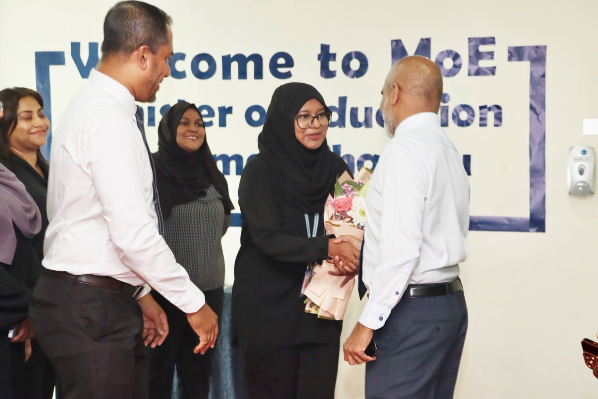 MoEdumv's tweet photo. #TeamMoE welcomes the newly appointed Minister of Education Dr. Ismail Shafeeu. https://t.co/OkwqsjsOfn
