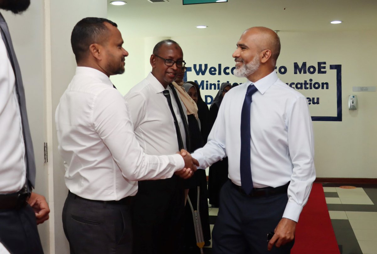 MoEdumv's tweet photo. #TeamMoE welcomes the newly appointed Minister of Education Dr. Ismail Shafeeu. https://t.co/OkwqsjsOfn