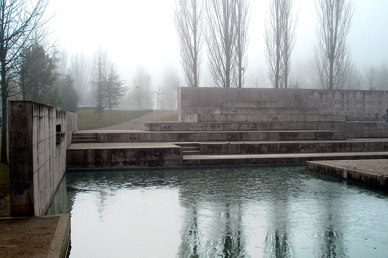 alejandrodiezz's tweet photo. Arquitectura brutalista en Palencia! (Abro hilo) https://t.co/xR6GJDxKqQ