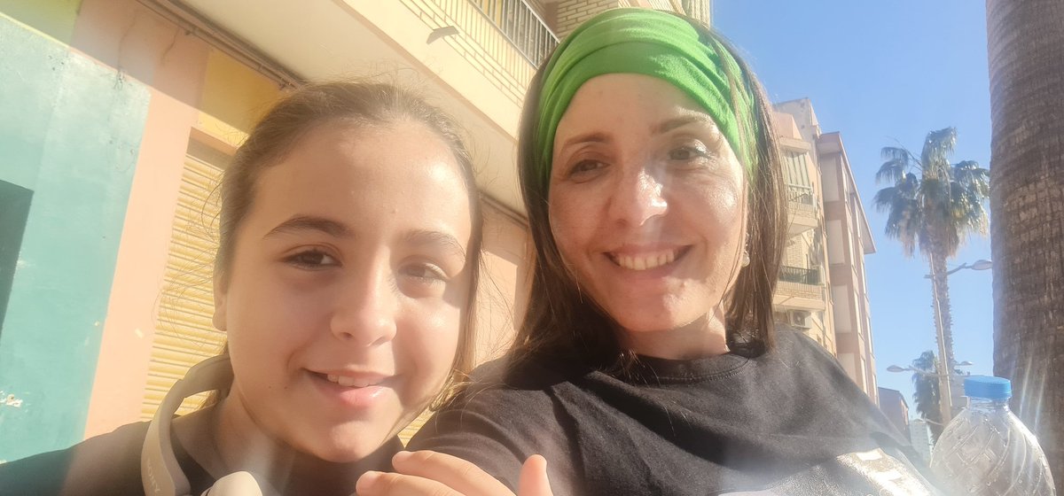 NeriaPsiquiatra's tweet photo. Cuando el cáncer me dijo "hola" en toda la cara, parecía imposible llegar a caminar esta #runcancer.
Y aquí estamos, a por la del año que viene 💪 https://t.co/jRdysvQepW