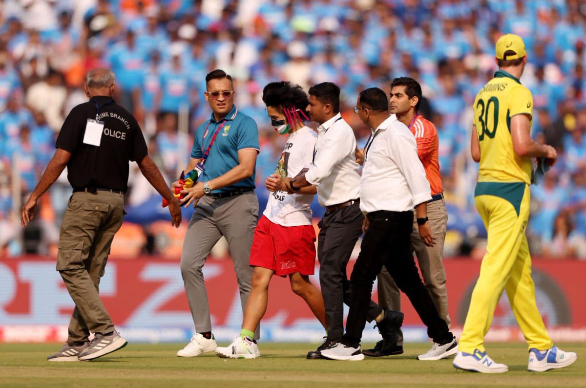 Australian who entered the ground during match wearing pro-Palestine t-shirt arrested