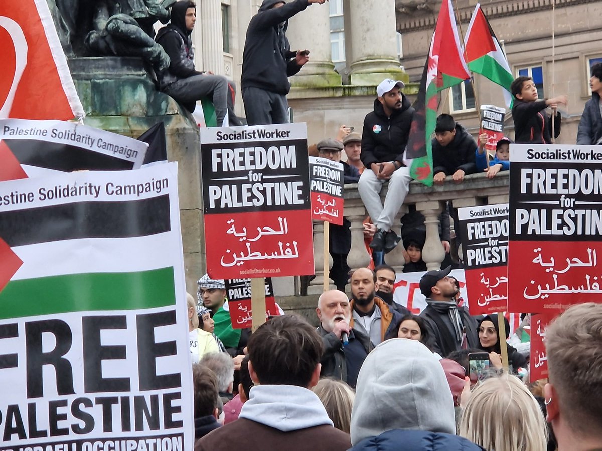 Liverpool stood in solidarity with the people of Palestine yesterday and called for #CeasefireNOW to protect innocent people on both sides. Thank you to the comrades who helped carry the @fbumerseyside banner. #CeasefireNowInGaza @AlexeiSaylePod