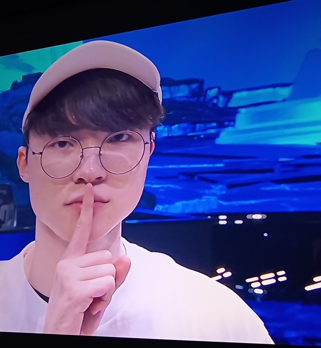 haruvoon's tweet photo. BABY 🥺❤️‍🩹 https://t.co/0LXCENUDqX