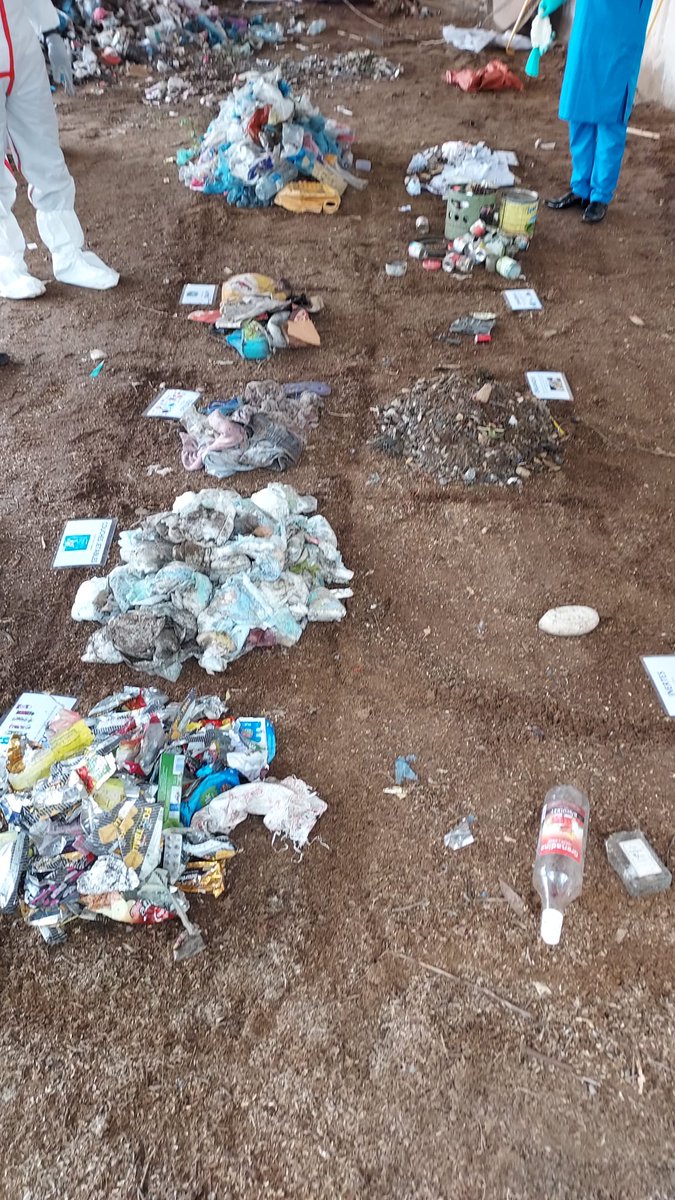 EFaDjibouti's tweet photo. Un exercice de caracterisation 🧐 des déchets a été réalisé aujourd'hui avec l'agence de la voirie d'Ali Sabieh #AVAS et #Cyclad
🎯Objectifs:
▶️ Connaitre les déchets 🚮
▶️ Ameliorer l'organisation du service public 📈
▶️ Identifier le potentiel de #recyclage ♻️ https://t.co/HFN4r5ICqm