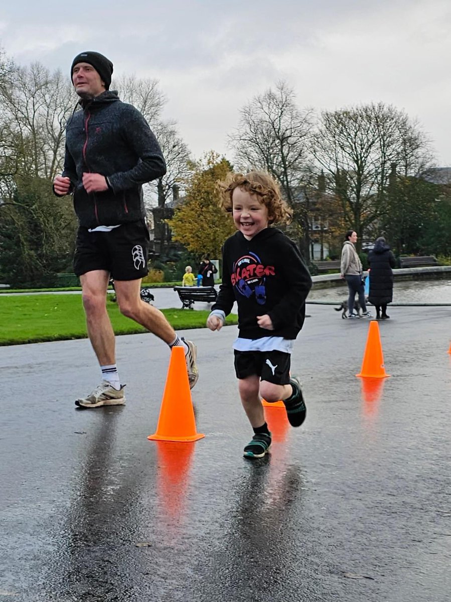 HXjuniorparkrun's tweet photo. Well done to our 52 runners this morning. Massive congrats to William for achieving their marathon wristband and Jude for their half marathon. Results are up and our volunteer roster is fresh to go for next week. Let us know if you wanna get involved 😎 https://t.co/e55RlAYU4w