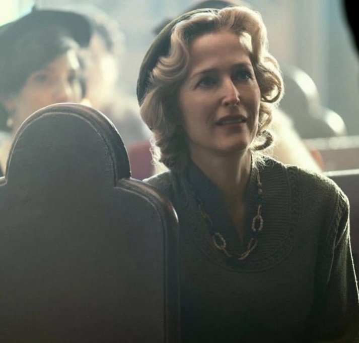 Dani_Auso's tweet image. New Pics of Gillian in White Bird: A Wonder Story. C:Darley S. And gillian_scully_fan