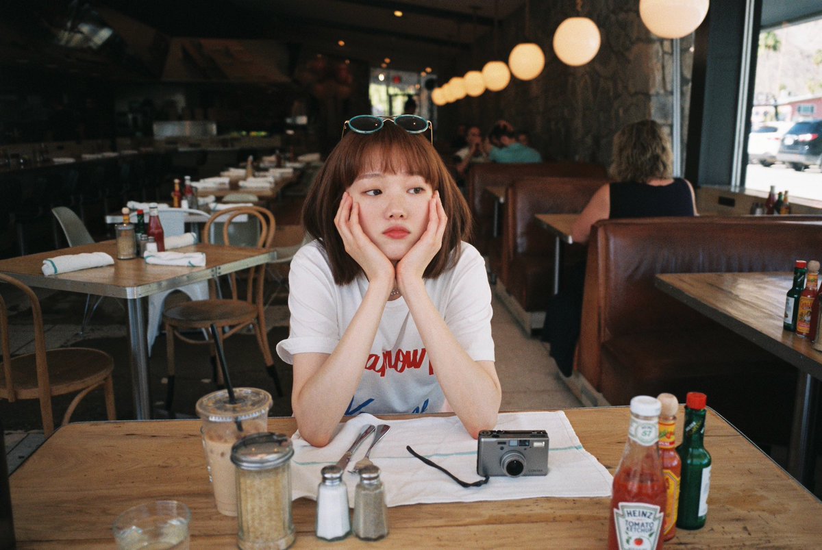 kdramadaisy's tweet photo. #LeeSungKyung shared the unreleased photos from Bokjoo era 🥹

#WeighliftingFairyKimBokJoo https://t.co/BrOEBsk0Eh