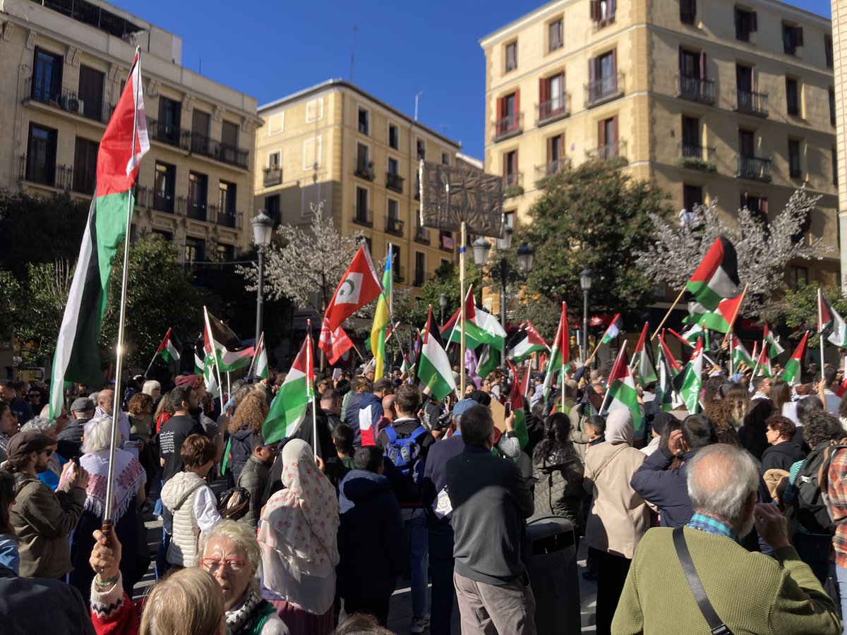 Laura_n_f's tweet photo. Helena Maleno: “Es una obligación y una responsabilidad alzar la voz por Palestina” #vocesporpalestina https://t.co/TPDaPzjtgd