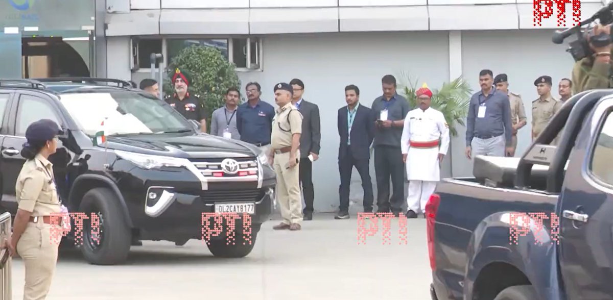 FreshTake_in's tweet photo. Modiji arrives, to restart the match as Indian batters struggle 

#Modiji #INDvAUS #IndiaVsAustralia #Worlds2023 #Worldcupfinal2023 #NarendraModiStadium https://t.co/bA0EiSkBc8