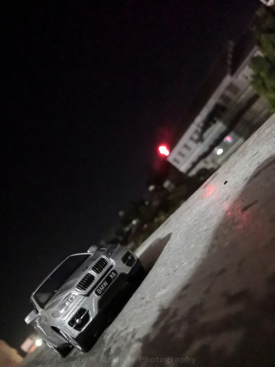 ____i_win___'s tweet photo. There is nothing like a dream that makes you feel the car, the diecast car...!
🚘🚘🚘

📸 by @iwin.m1996

#photography #picoftheday
#outdoor #outdoorphotography #night #nightphotography #light #car #diecast #diecastcar #bmw #toy #toycar #bmwx6 #x6 https://t.co/dMkQJ0V6uF
