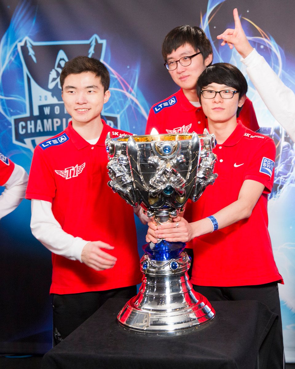 LoL Esports tweet media