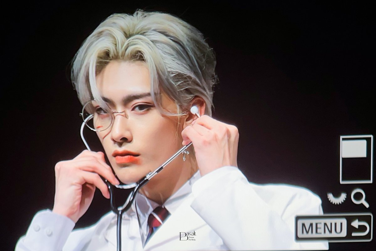 현무암 tweet media