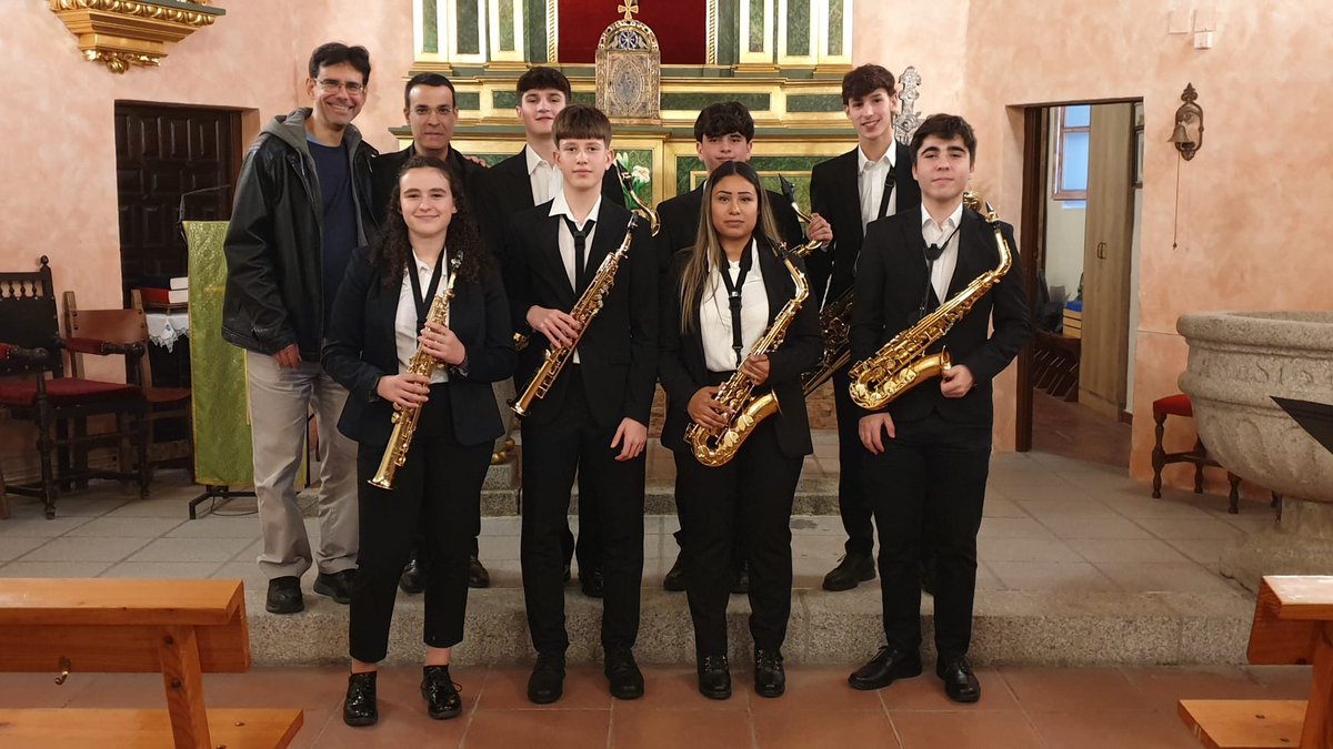AmpaEM_MRS's tweet photo. Qué bien lo pasamos ayer en el Concierto del Ensemble de Saxofones de la Escuela-Conservatorio Manuel Rodríguez Sales en Batres.

#Leganés 
#Cultura 
#Música https://t.co/soyy3JTx5A