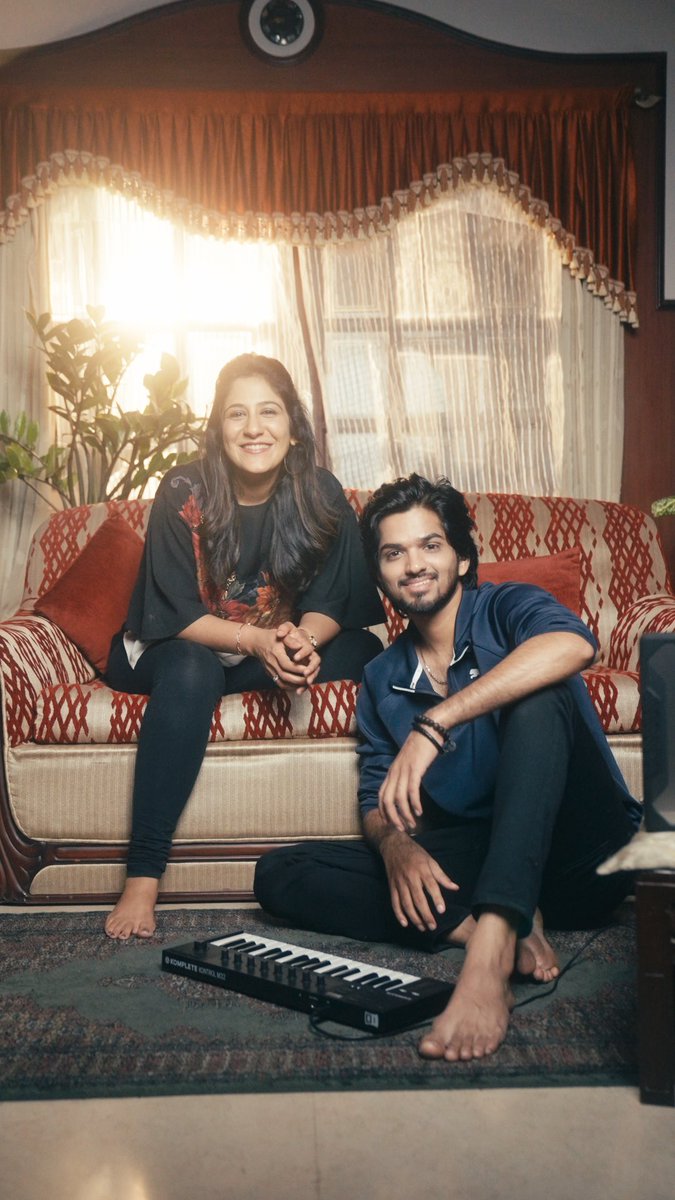 Check out our Cover version of the Iconic“Thamarai Poovukum” song on Instagram!!! <a href="/_ShwetaMohan_/">Shweta Mohan</a> 

Link below 👇🏻 

instagram.com/reel/Cz02eUXSx…