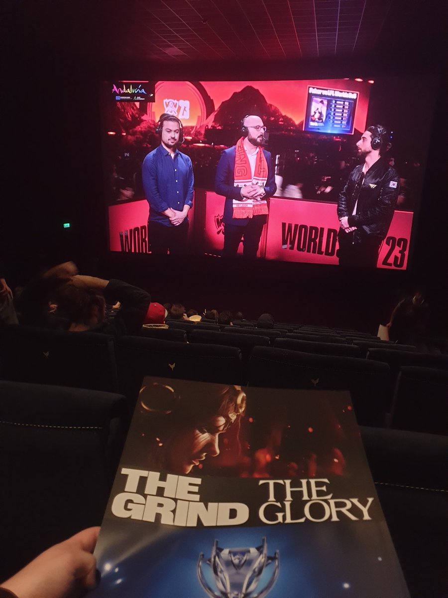 esport_broken's tweet photo. 🔥FINALE DES WORLDS LOL🔥

Alors vous les regardez où?👀
Hesitez pas a nous partager vos pronos pour ce BO5 !!

Nous on se matte ça au cinéma 🎬
#LeagueOfLegends
#BeBroken https://t.co/D8CbfnMHKP