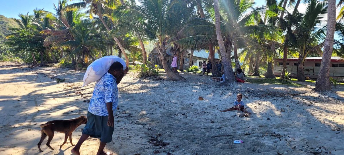 FijiNDRMO's tweet photo. YASAWA 📍

Today, our amazing team onboard HMNZ Manawanui continued their journey through #TCMal affected villages in Yasawa. 
The team made a pitstop at Kese Village in Naviti earlier today to distribute much-needed food ration supplies &amp; also conduct Initial Damage Assessments. https://t.co/Icu7DByb2R