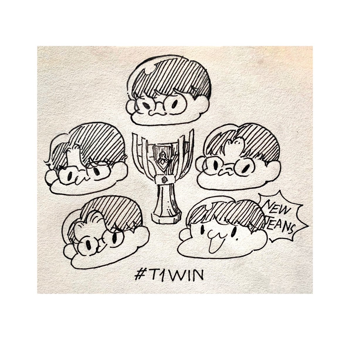 _junnguyen's tweet photo. I���m praying 🙏 #T1WIN #T1Fighting #Worlds2023 https://t.co/xZfERRHFqG