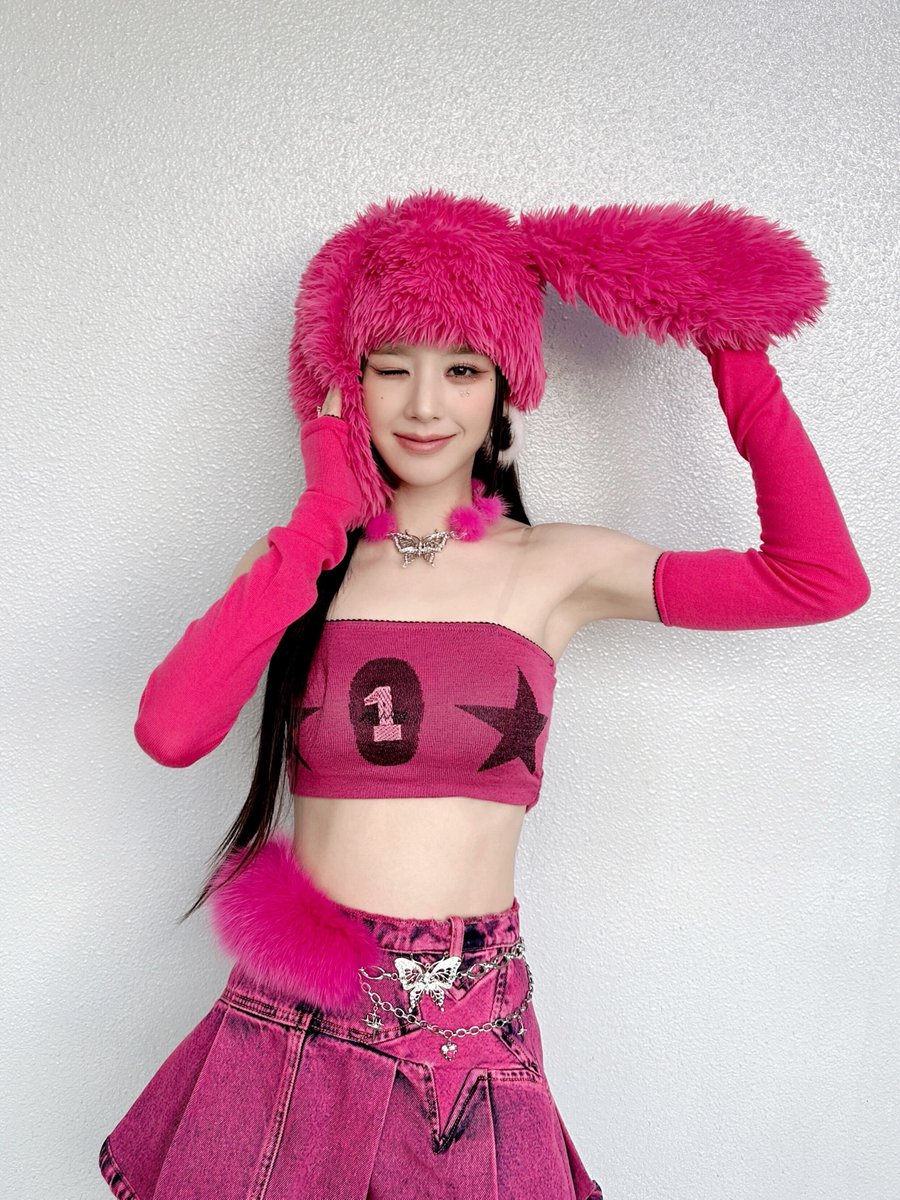 official_artms's tweet image. ╭ ◜◝ ͡ ◜◝ ͡ ◜◝ ͡ ◜◝ ͡ ◜◝ ͡ ◜◝ ͡ ◜◝╮
    231119 #인기가요 막방 🎀
╰ ◟◞ ͜ ◟◞ ͜ ◟◞ ͜ ◟◞ ͜ ◟◞ ͜ ◟◞ ͜ ◟◞╯
O
°         3주 동안 함께해 줘서 고마워요❕
ᕱ _ᕱ          우리 우리 얼른 다시 만나요🩷
つ⋅⌄⋅)づ⌁⌁♡⌁⌁⋆𖤐⋆♡⌁⋆𖤐⋆♡

#ARTMS
#HeeJin…