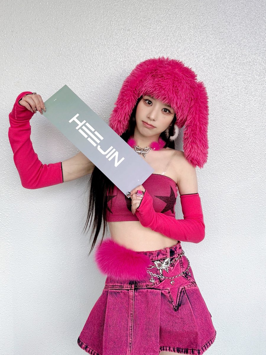 official_artms's tweet image. ╭ ◜◝ ͡ ◜◝ ͡ ◜◝ ͡ ◜◝ ͡ ◜◝ ͡ ◜◝ ͡ ◜◝╮
    231119 #인기가요 막방 🎀
╰ ◟◞ ͜ ◟◞ ͜ ◟◞ ͜ ◟◞ ͜ ◟◞ ͜ ◟◞ ͜ ◟◞╯
O
°         3주 동안 함께해 줘서 고마워요❕
ᕱ _ᕱ          우리 우리 얼른 다시 만나요🩷
つ⋅⌄⋅)づ⌁⌁♡⌁⌁⋆𖤐⋆♡⌁⋆𖤐⋆♡

#ARTMS
#HeeJin…