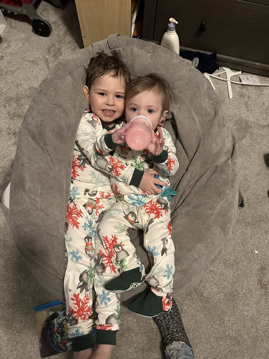 HoranKeylla's tweet photo. Matching Christmas pjs start early because it’s my favorite time of the year!! https://t.co/bxdzG0EsWI