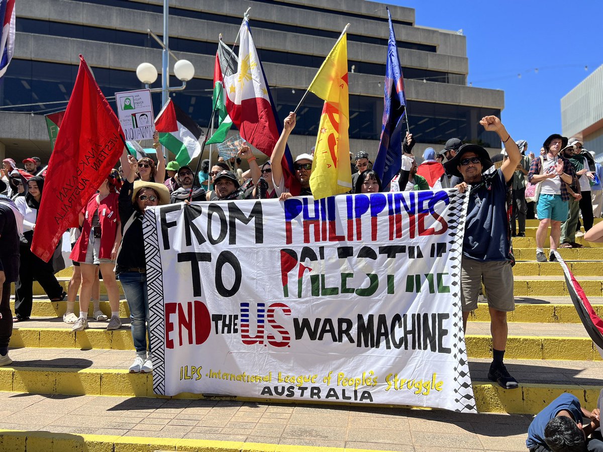 AnakbayanWA's tweet photo. Filipino people marched today in Palestine Boorloo (Perth) protest joined by ILPS Australia, BAYAN Australia, and Anakbayan WA. 

Anakbayan WA stands in unwavering solidarity with Palestinians and their resistance against Zionist illegal occupation backed by the imperialist U.S. https://t.co/jmorGPkKdm