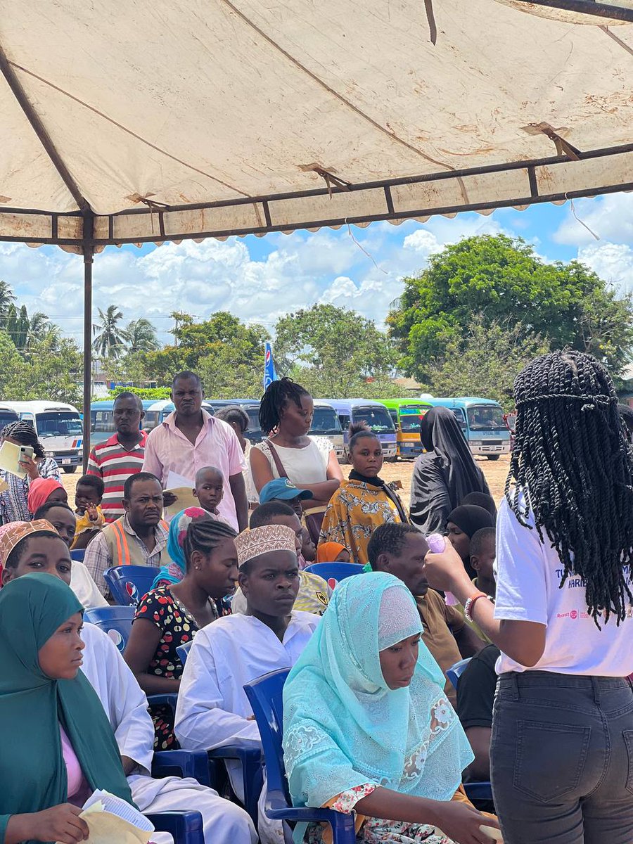 rottanzania's tweet photo. #RotaryHealthDays
@RotaractD9214 @RotaryBahari @Rotary @RctAlphaTz @RotaractKwanza @RotaractMuhas @Rotaractkairuki https://t.co/JR8cMkHpzF