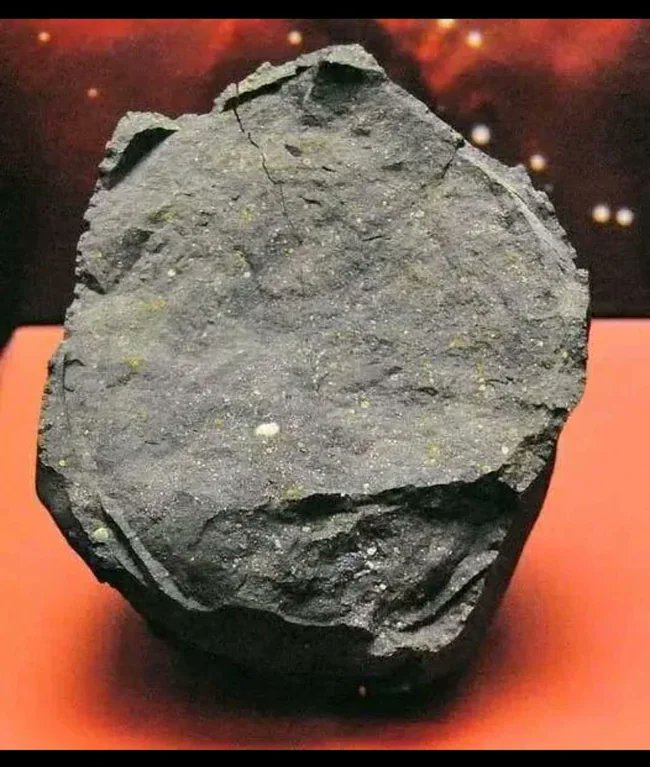 The Murchison meteorite is a carbonaceous chondrite that fell near Murchison, Victoria, Australia on September 28, 1969.

It is believed it has formed in the early Solar System 7 billion years ago, and it contains some of the oldest material ever found on Earth.

It is one of the