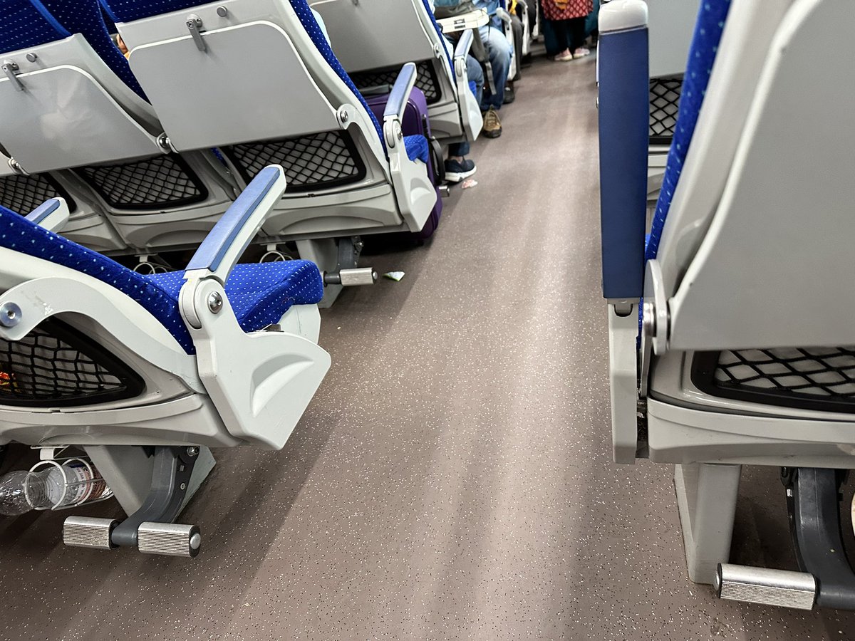 Ashish79824200's tweet photo. @RailwaySeva At Puri junction In Vande Bharat express Train no. 22896  coach C3 
Cleaning not done 
Puri Howrah Vande Bharat express about to leave Puri 
Hopeful that it will get cleaned soon https://t.co/g69lS139db