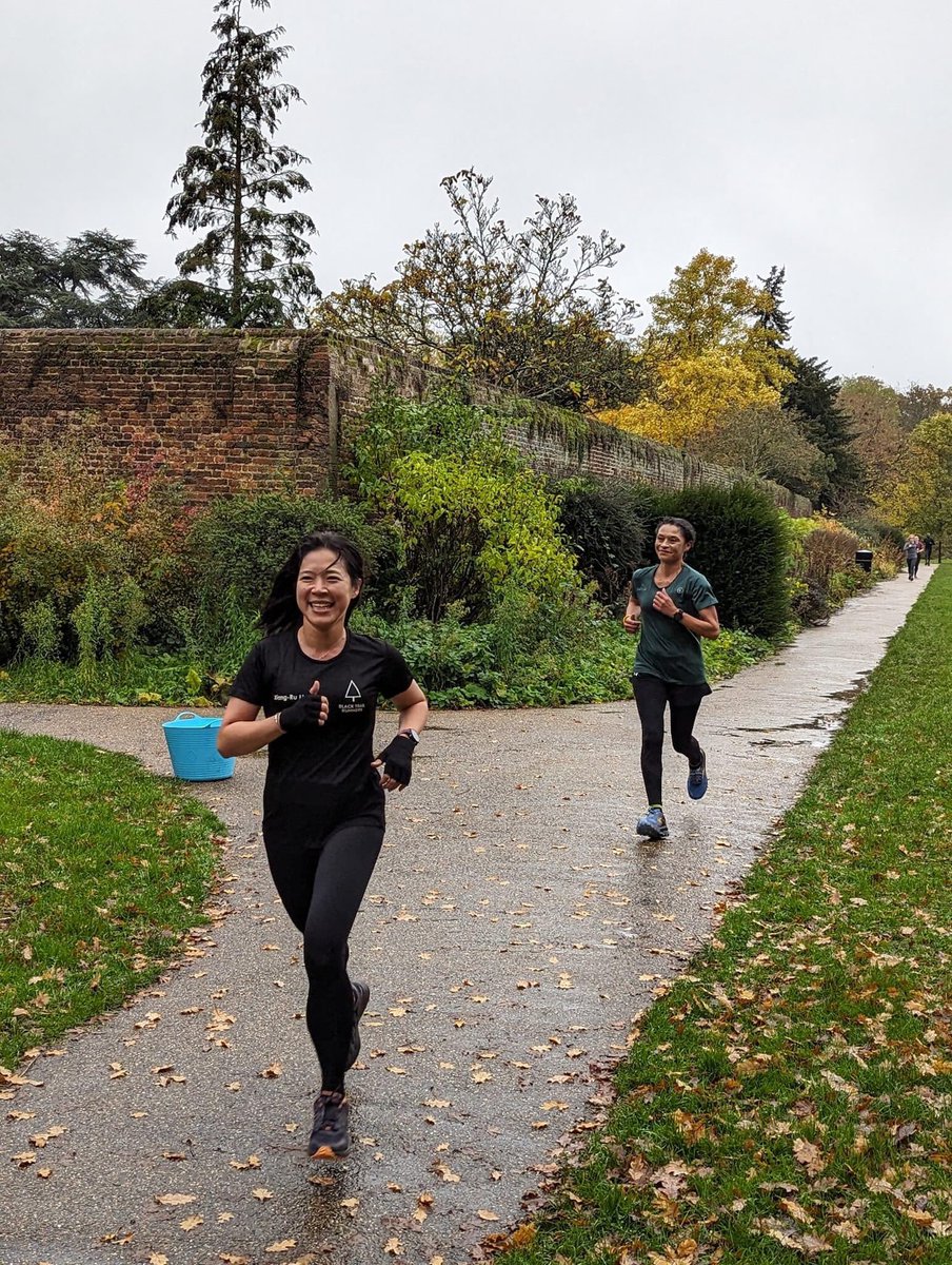 CanonsParkpkrun's tweet photo. This week at Canons Park - a bit of a wet one, but that didn't deter 125 runners, joggers, walkers and volunteers. We're here rain, hail or shine! Come join us some time - you'll never be left behind - we have a tail walker volunteer whose job it is to come last! #loveparkrun https://t.co/UCJ7WFN1ll