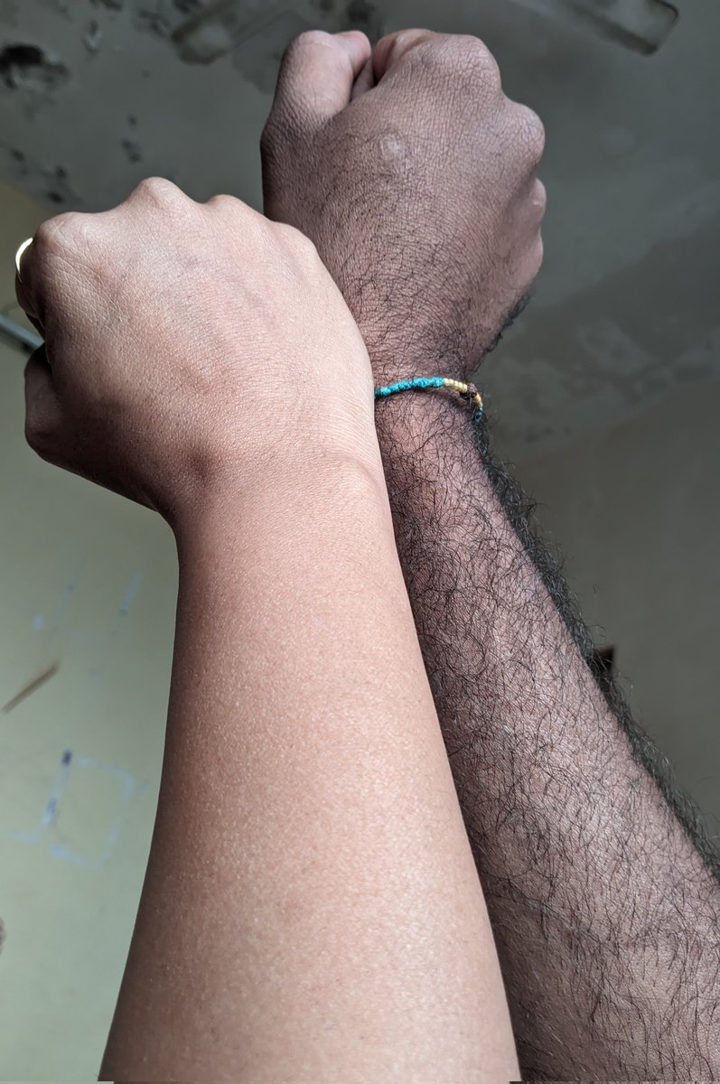 akhand__single's tweet photo. Wolverine with cinderella ❤️ https://t.co/oF8ffSRzsk
