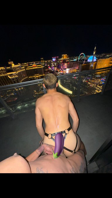 F1 vs my cum 😂 https://t.co/f6eJ0VVNaO